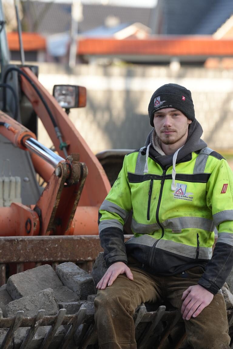 Mehr über den Artikel erfahren Straßenbau: zwei Wege, ein starkes Handwerk